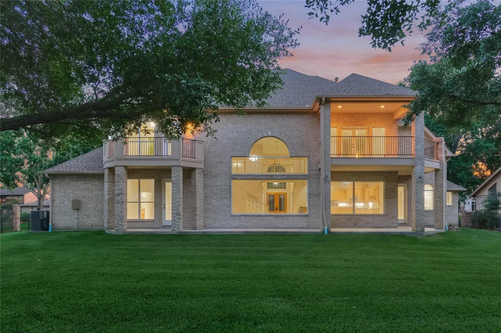 9370 Escondido Drive Willis, TX 77318