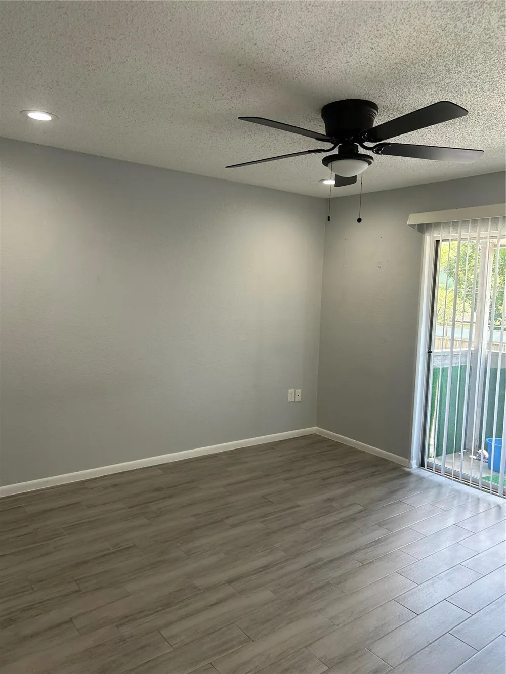 260 El Dorado Boulevard #2506 Webster, TX 77598