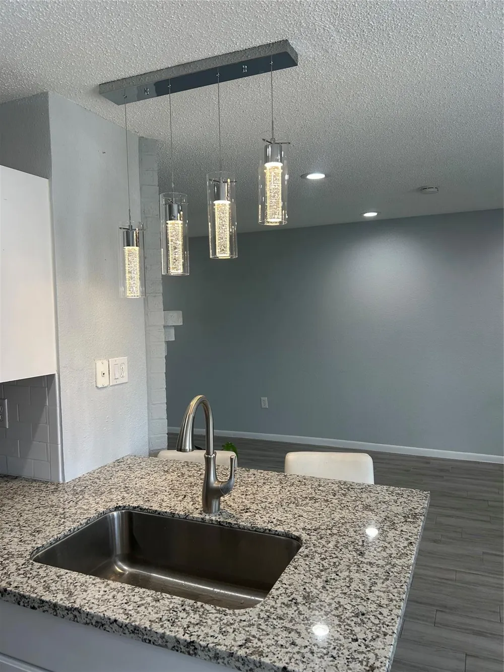 260 El Dorado Boulevard #2506 Webster, TX 77598
