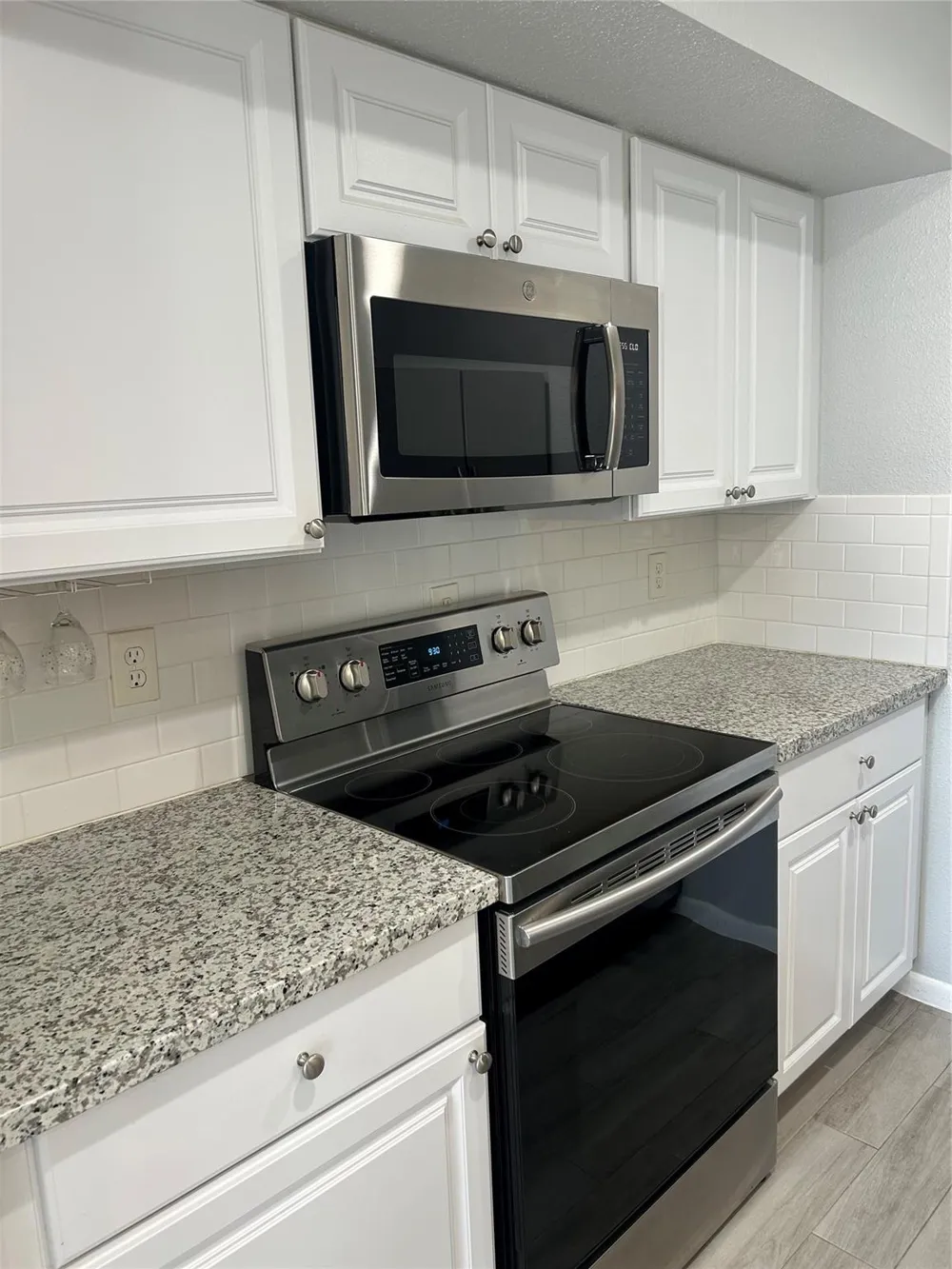260 El Dorado Boulevard #2506 Webster, TX 77598