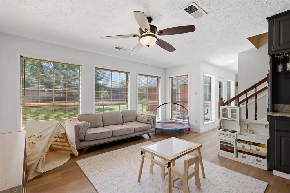 4723 Williamsburg Drive Bryan, TX 77802
