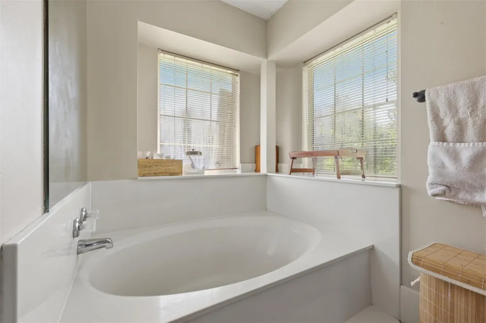 4723 Williamsburg Drive Bryan, TX 77802