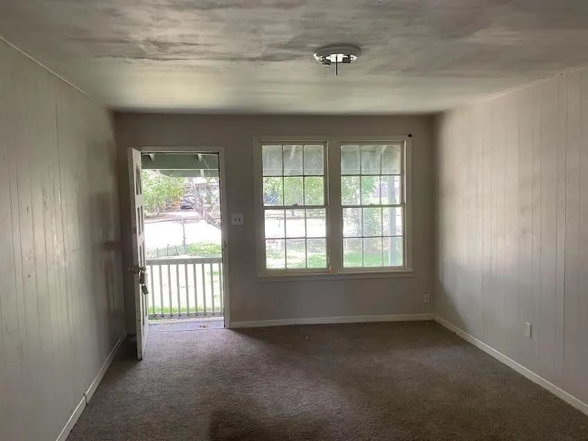 621 W 7th Street Freeport, TX 77541