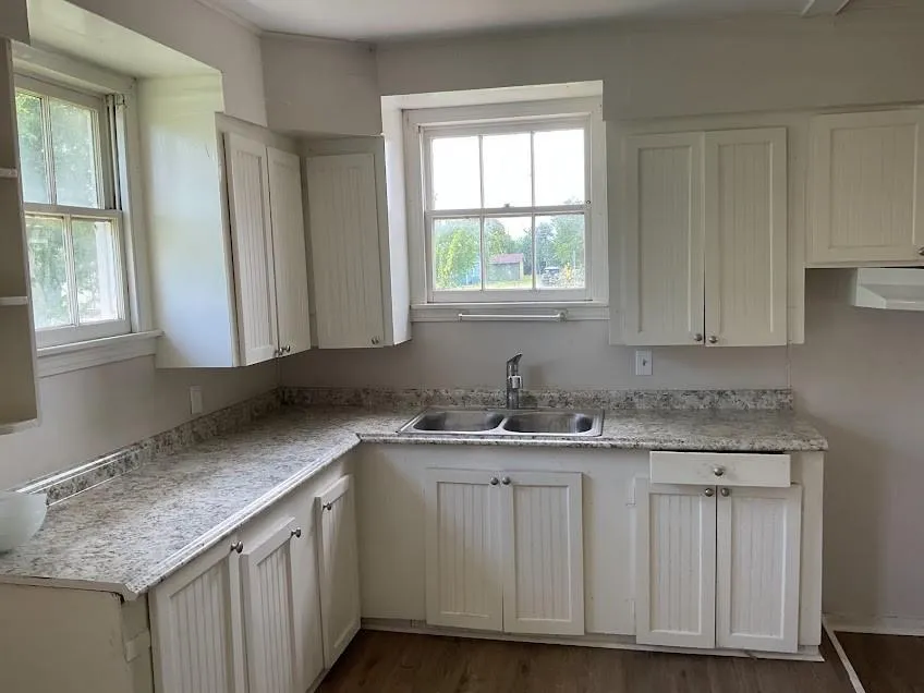 621 W 7th Street Freeport, TX 77541