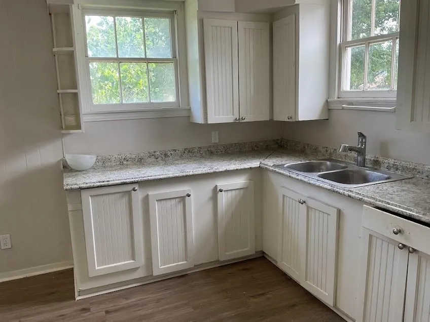 621 W 7th Street Freeport, TX 77541