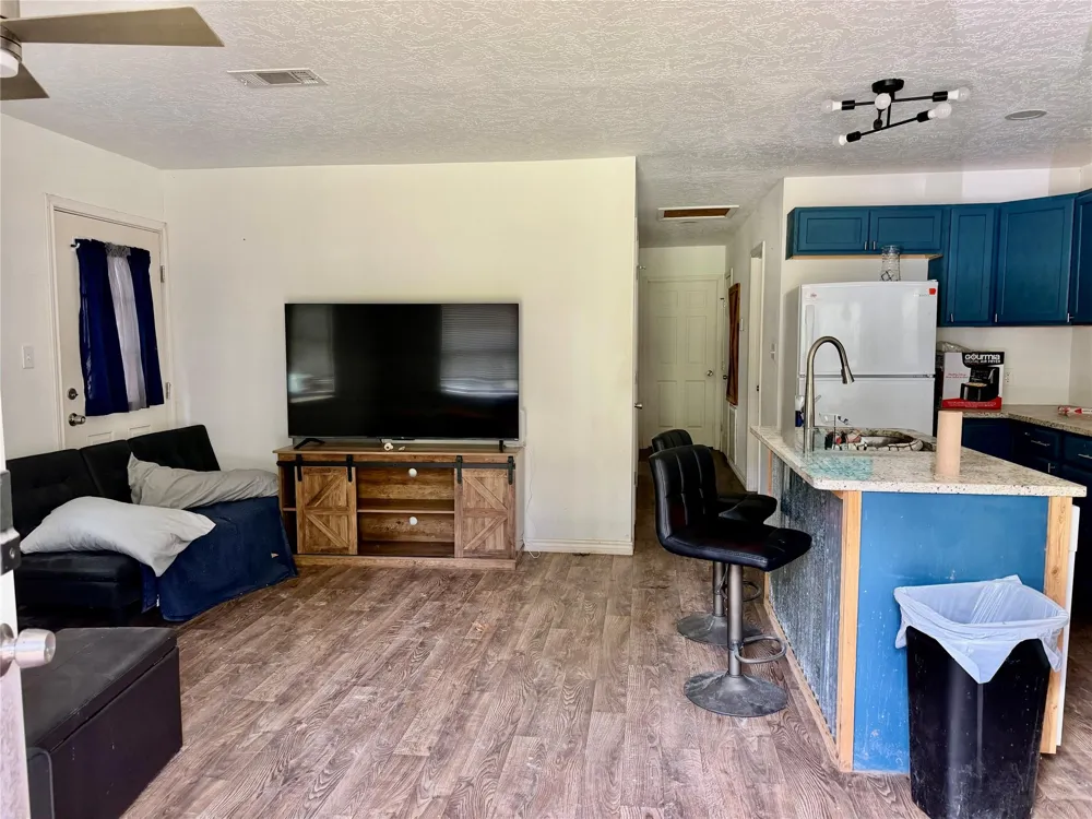 202 Nassau Ln Point Blank, TX 77364