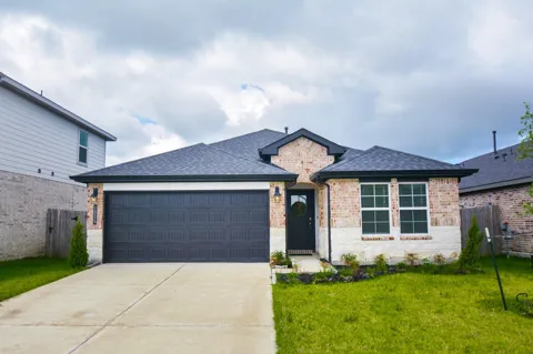 1035 Vista Pointe Drive