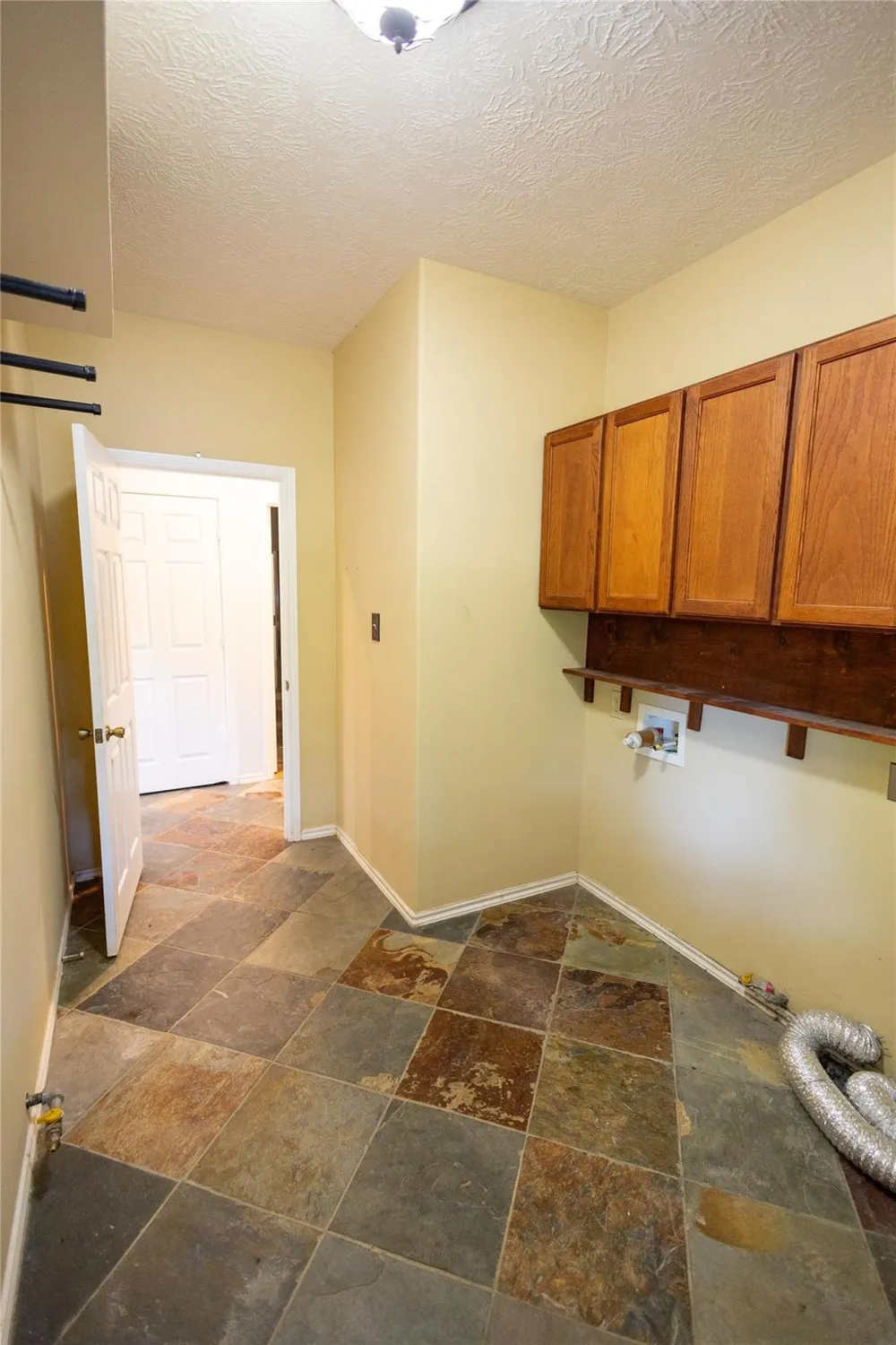 3190 Settlers Lane Madisonville, TX 77864