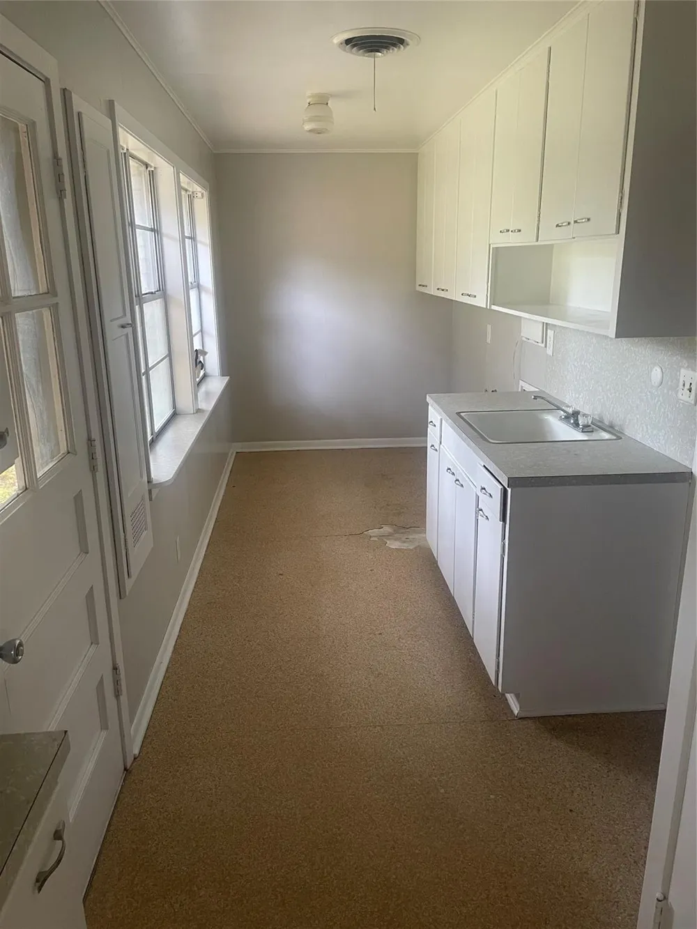 911 Roberts Street El Campo, TX 77437