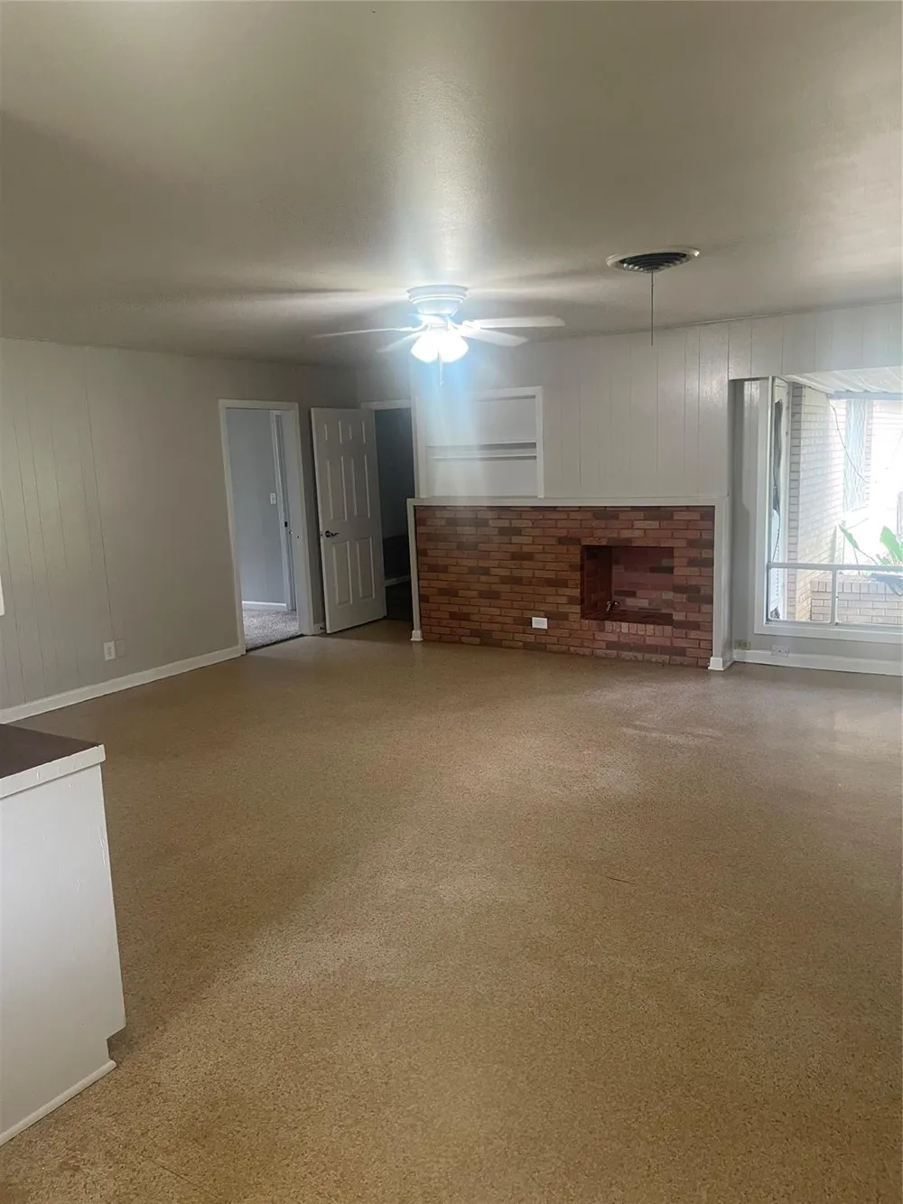 911 Roberts Street El Campo, TX 77437