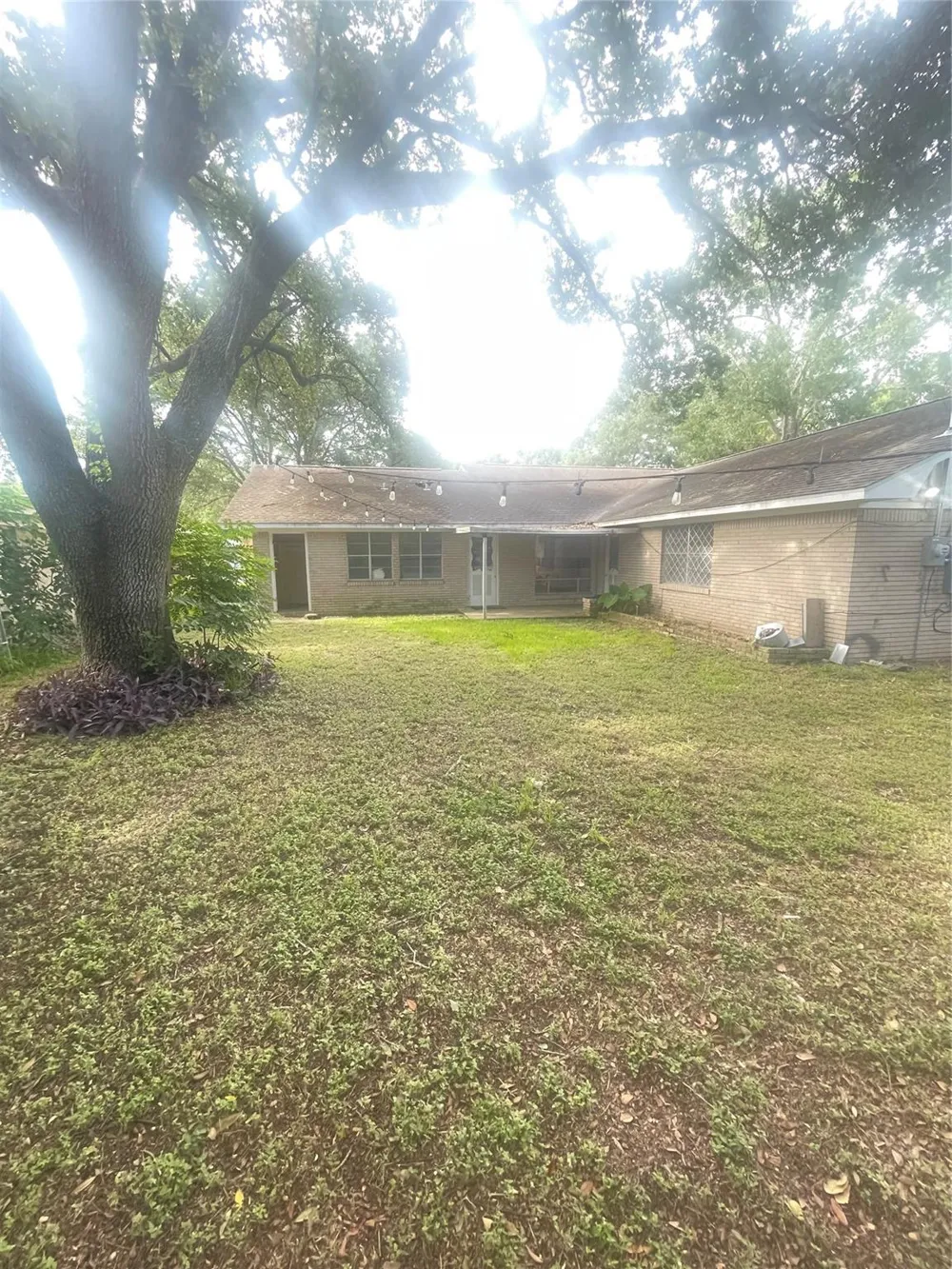 911 Roberts Street El Campo, TX 77437