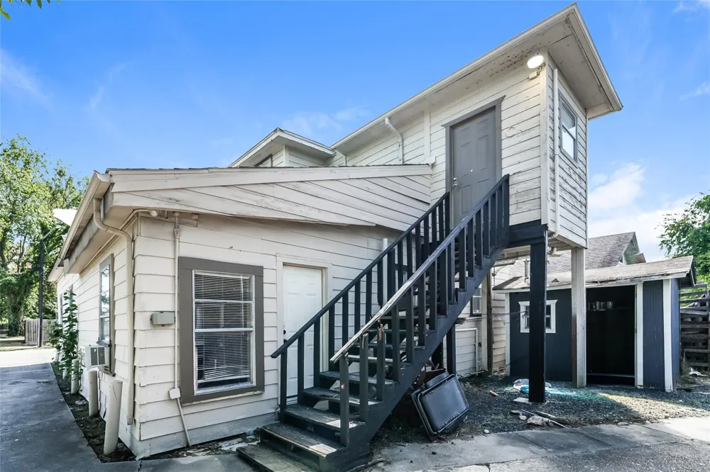 4610 Schroeder Street #1 Houston, TX 77011