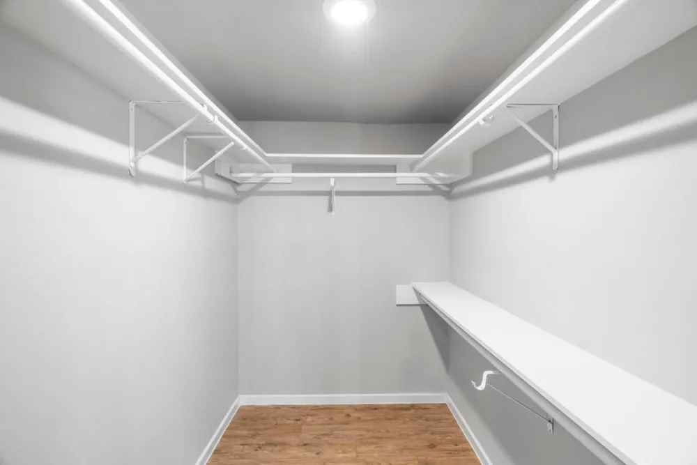 204 E Houston Street #B Highlands, TX 77562