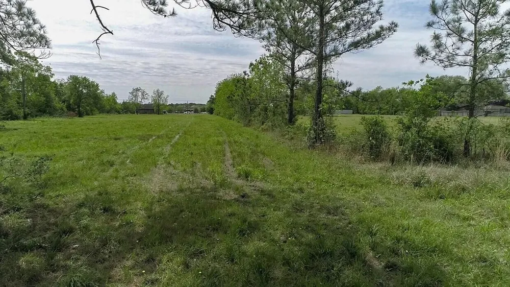 317 Fm 517 W Dickinson, TX 77539