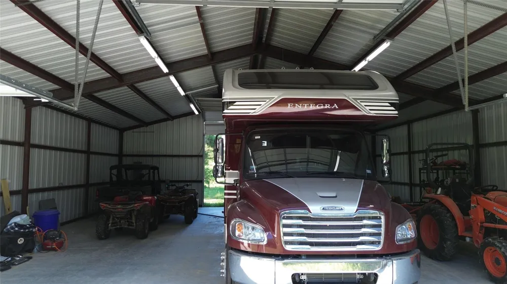 511 County Road 112 Elkhart, TX 75839