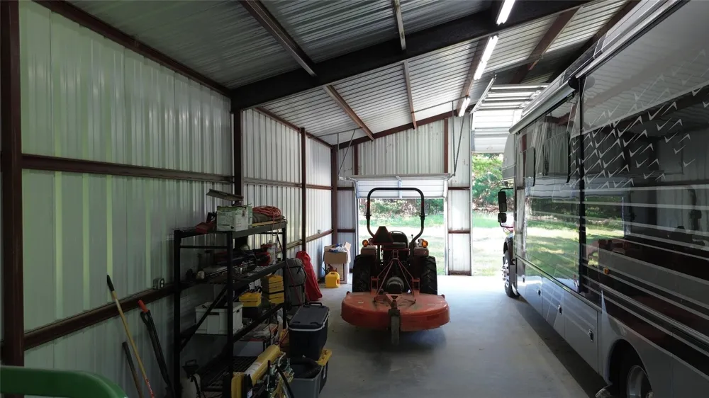 511 County Road 112 Elkhart, TX 75839