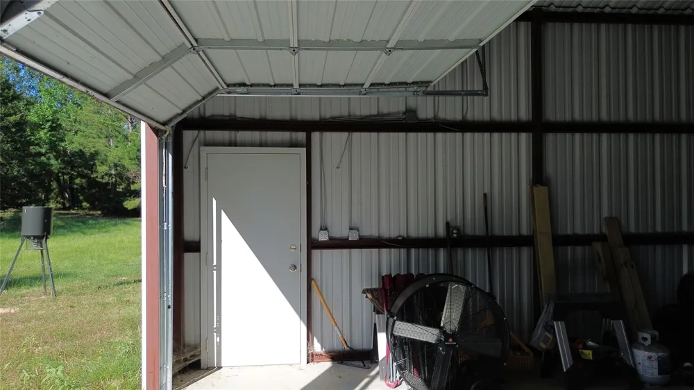 511 County Road 112 Elkhart, TX 75839