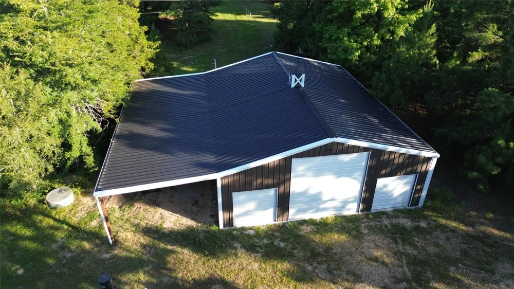 511 County Road 112 Elkhart, TX 75839