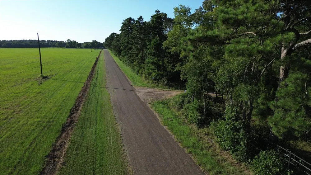 511 County Road 112 Elkhart, TX 75839