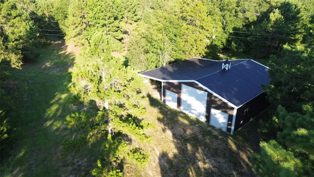 511 County Road 112 Elkhart, TX 75839