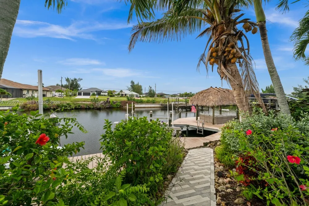 1638 NW 38 TH PL Cape Coral, FL 33993
