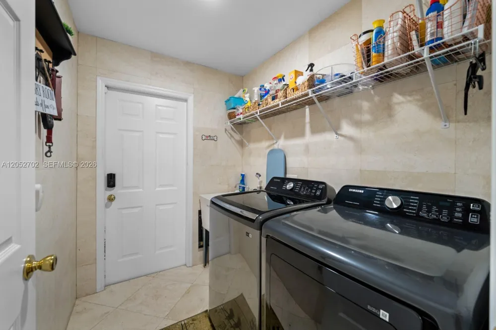 1638 NW 38 TH PL Cape Coral, FL 33993