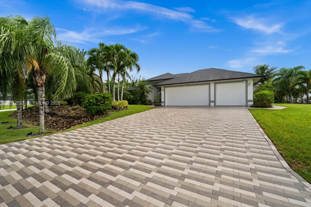1638 NW 38 TH PL Cape Coral, FL 33993