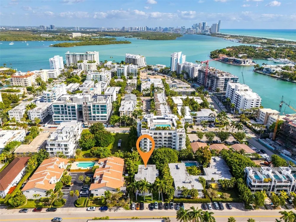 1125 99th St #9 Bay Harbor Islands, FL 33154
