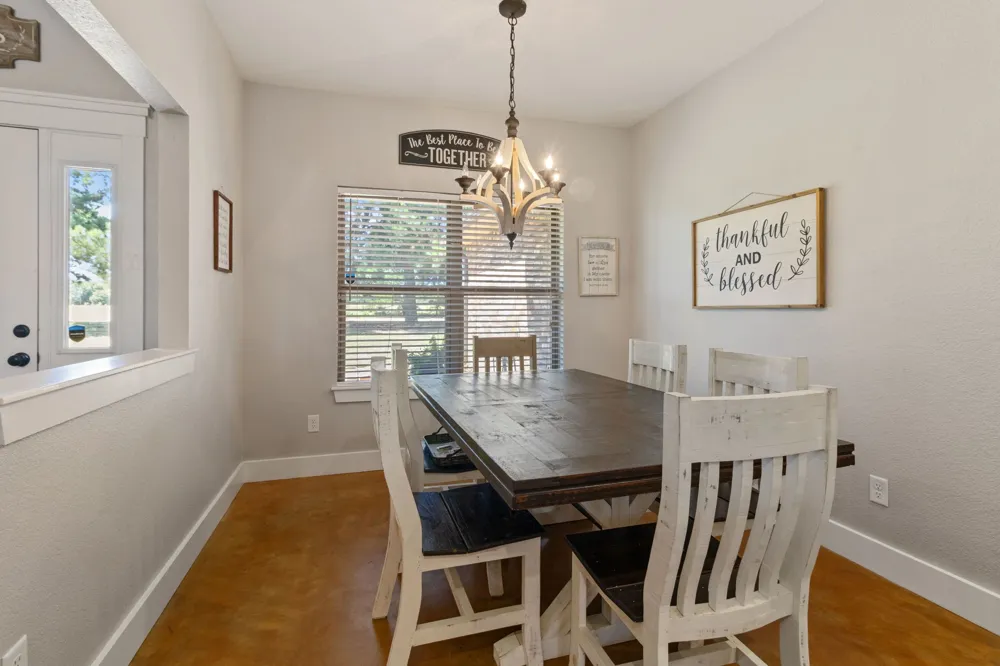 5337 Dusty Road Athens, TX 75752