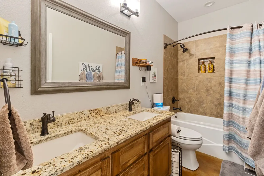 5337 Dusty Road Athens, TX 75752
