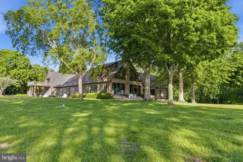 1140 CHESTON LANE