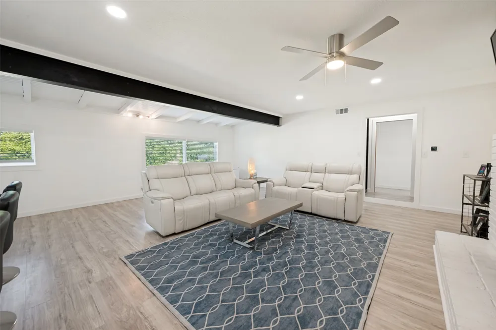 4708 Holiday Lane E North Richland Hills, TX 76180