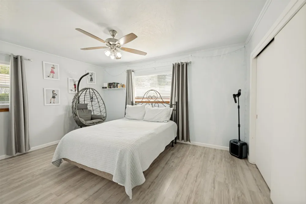 4708 Holiday Lane E North Richland Hills, TX 76180