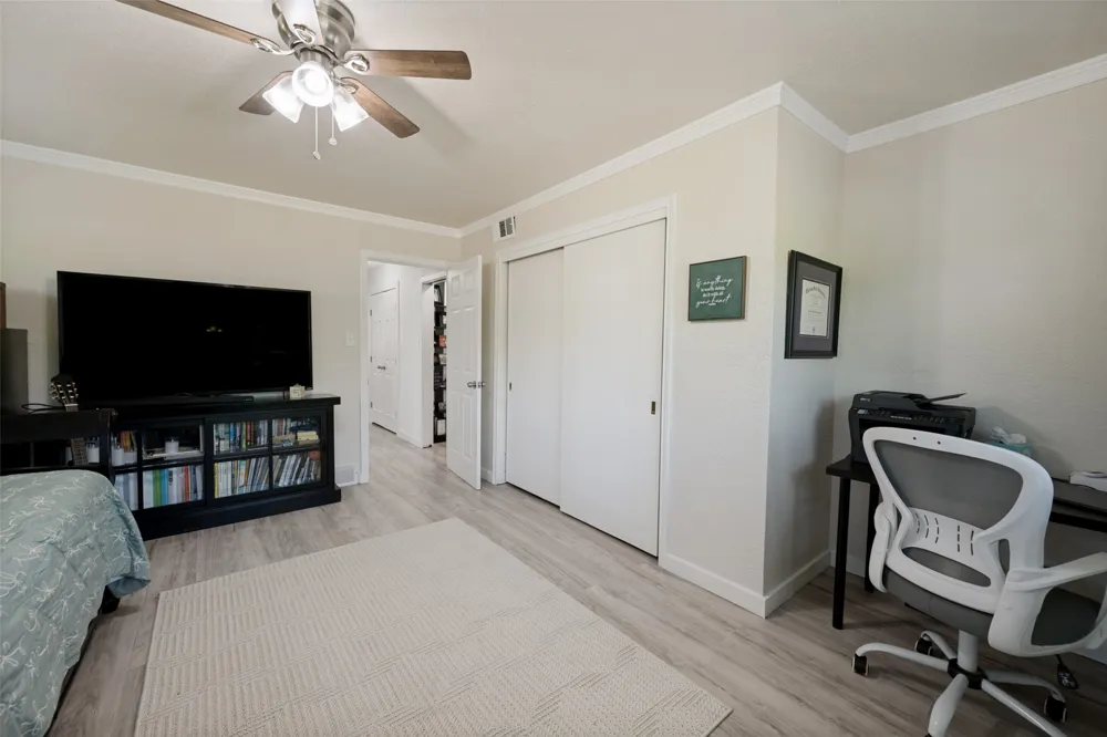 4708 Holiday Lane E North Richland Hills, TX 76180