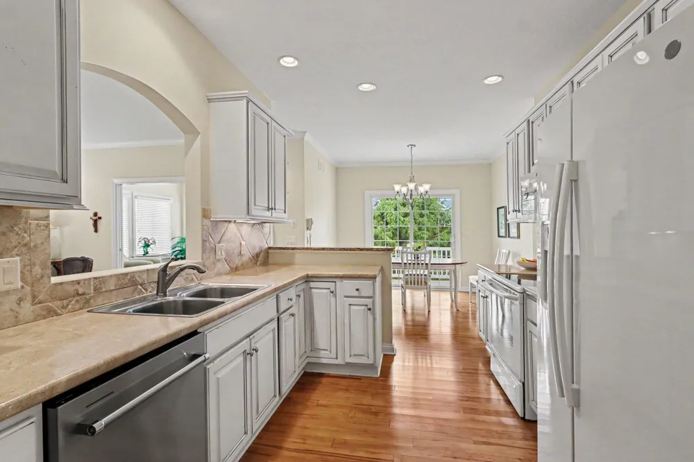 2600 West Port Drive Kalamazoo, MI 49009