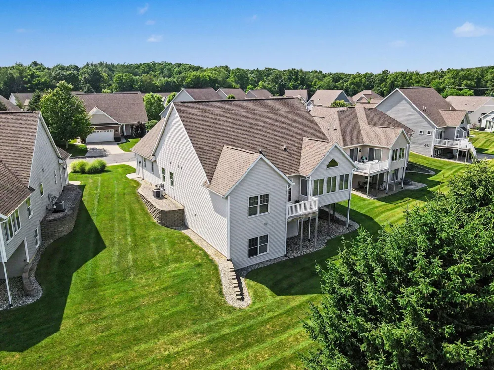 2600 West Port Drive Kalamazoo, MI 49009
