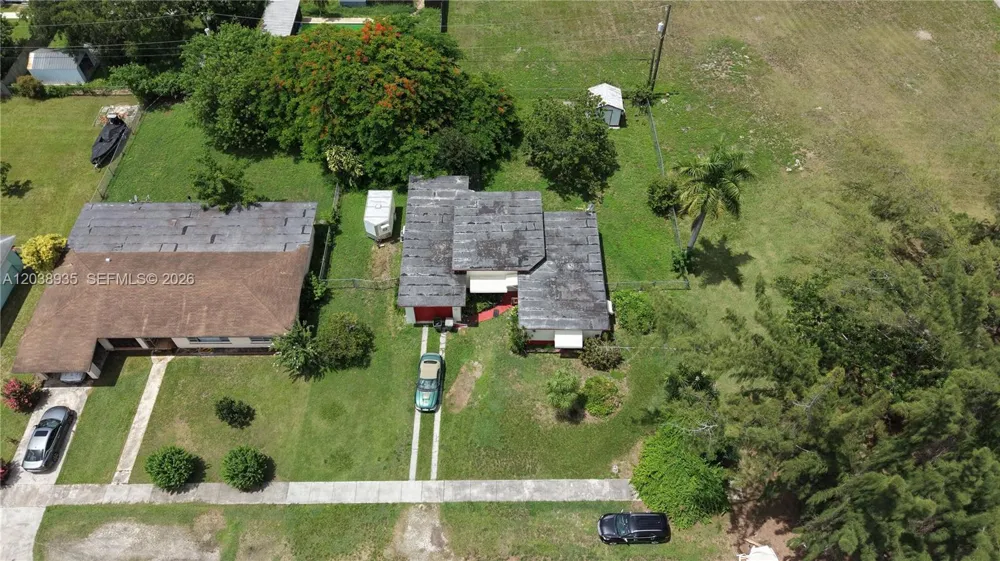 27 NW 18th St Homestead, FL 33030