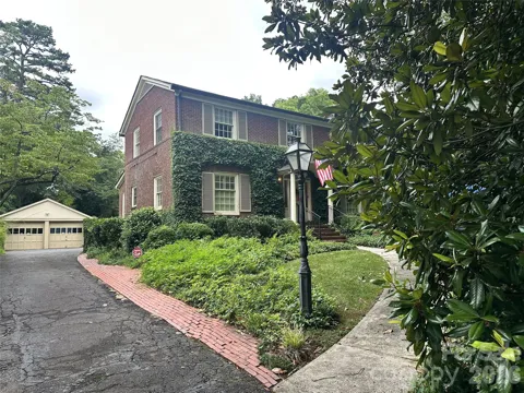 2001 Radcliffe Avenue