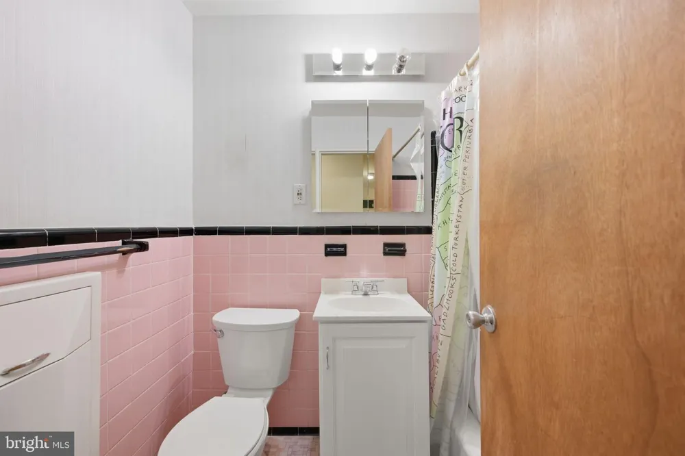 5301 WESTBARD CIRCLE #334 Bethesda, MD 20816
