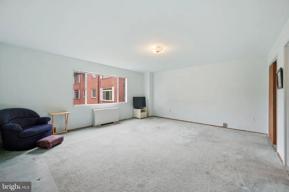 5301 WESTBARD CIRCLE #334 Bethesda, MD 20816
