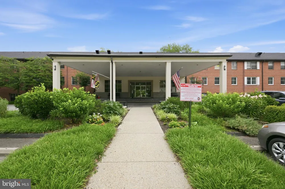 5301 WESTBARD CIRCLE #334 Bethesda, MD 20816