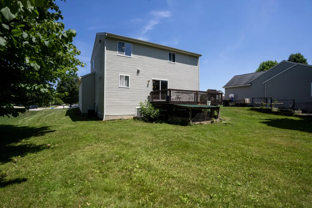 2678 Cotherstone Drive SW Wyoming, MI 49418
