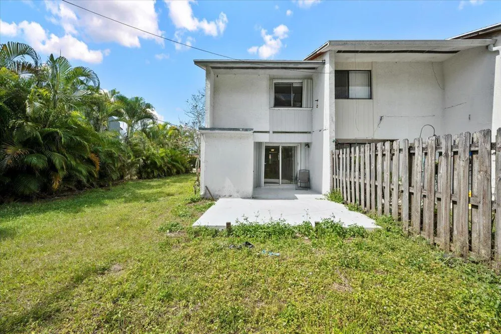 3666 PINEHURST DRIVE #C Lake Worth, FL 33467