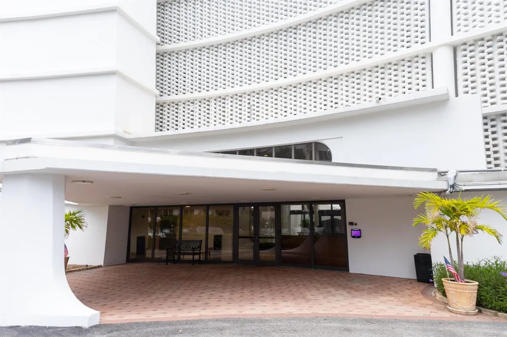 3590 S Ocean Boulevard #101 South Palm Beach, FL 33480
