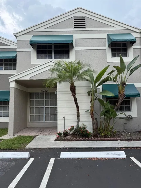 5232 SW 122ND TERRACE #5232