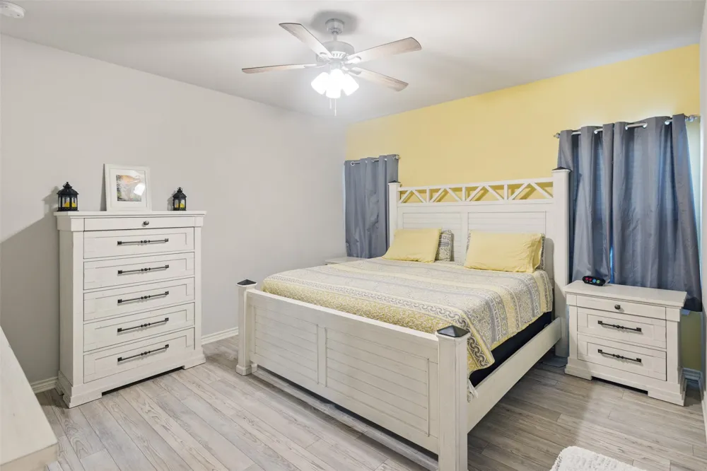 591 E Eubank Street Mabank, TX 75147