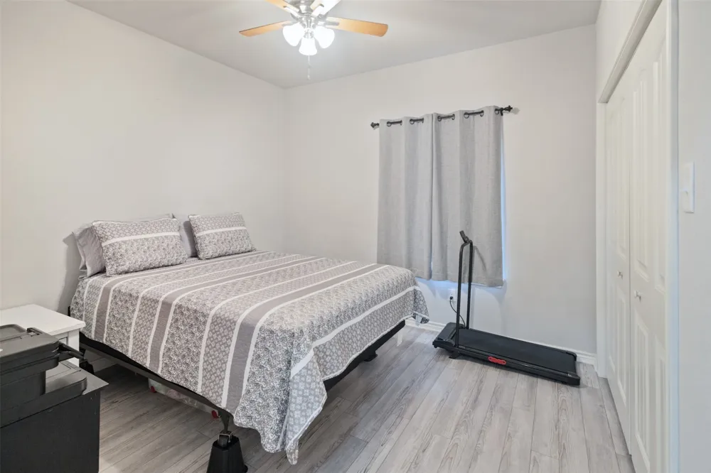 591 E Eubank Street Mabank, TX 75147