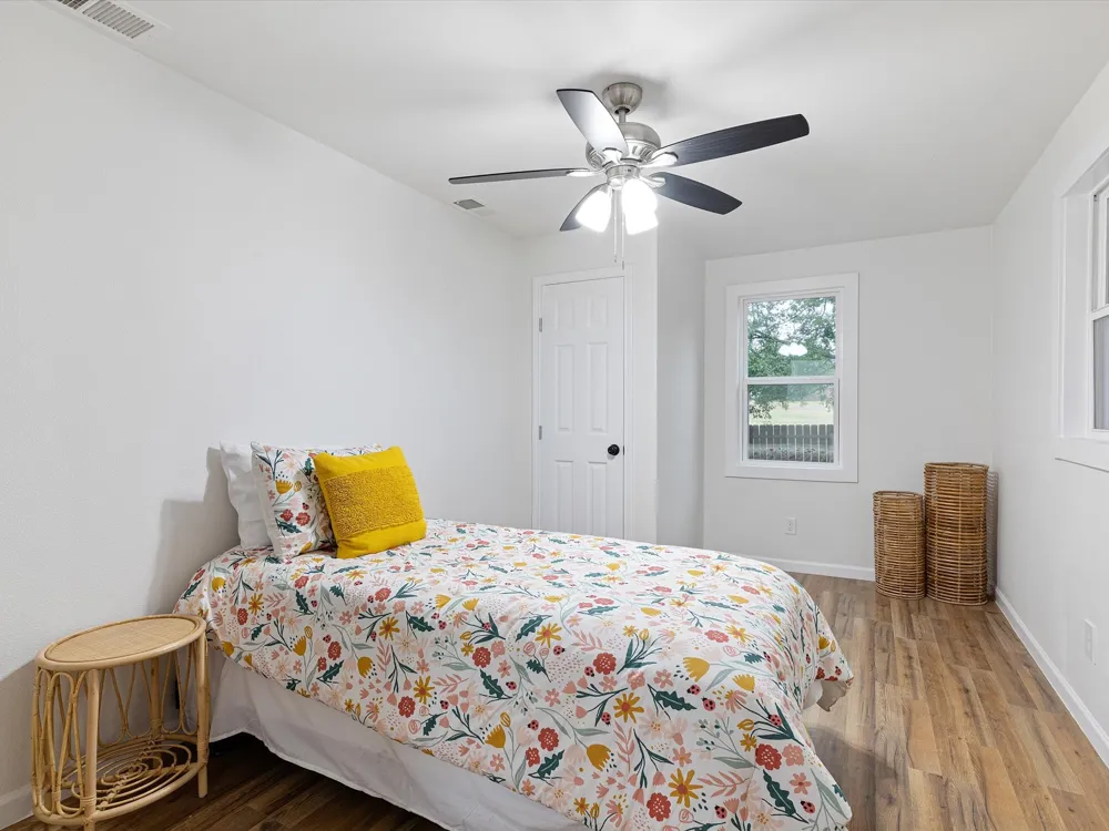 611 Cherry Street Bowie, TX 76230