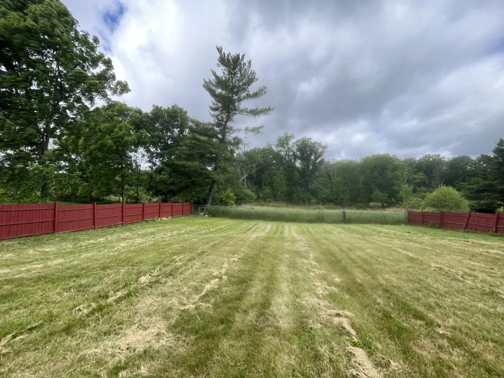 1806 Barr Street Hillsdale, MI 49242