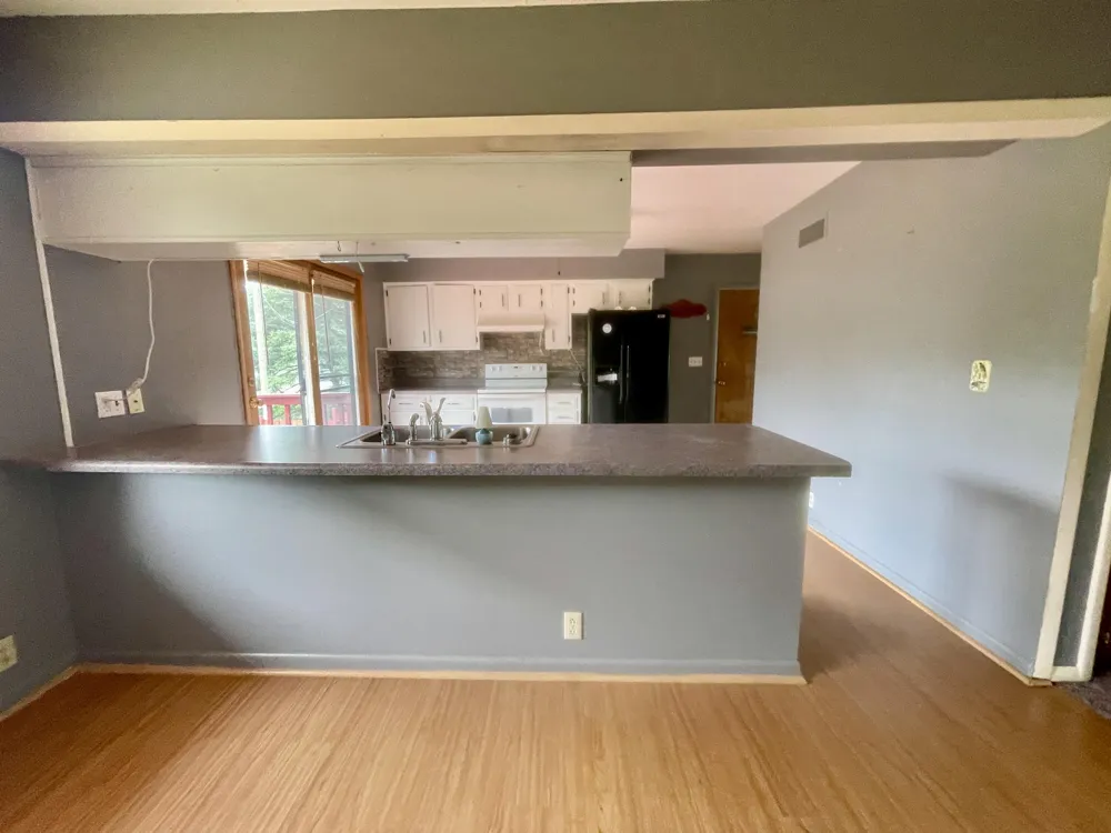 1806 Barr Street Hillsdale, MI 49242